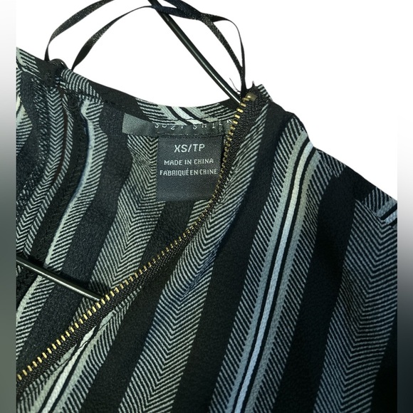 Suzy shier Striped jumpsuit - Picture 4 of 4